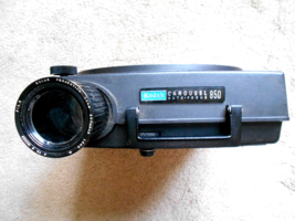 Kodak Carousel Auto Focus 850 Projector w/Ektanar Zoom 3.5 Lens - $44.54