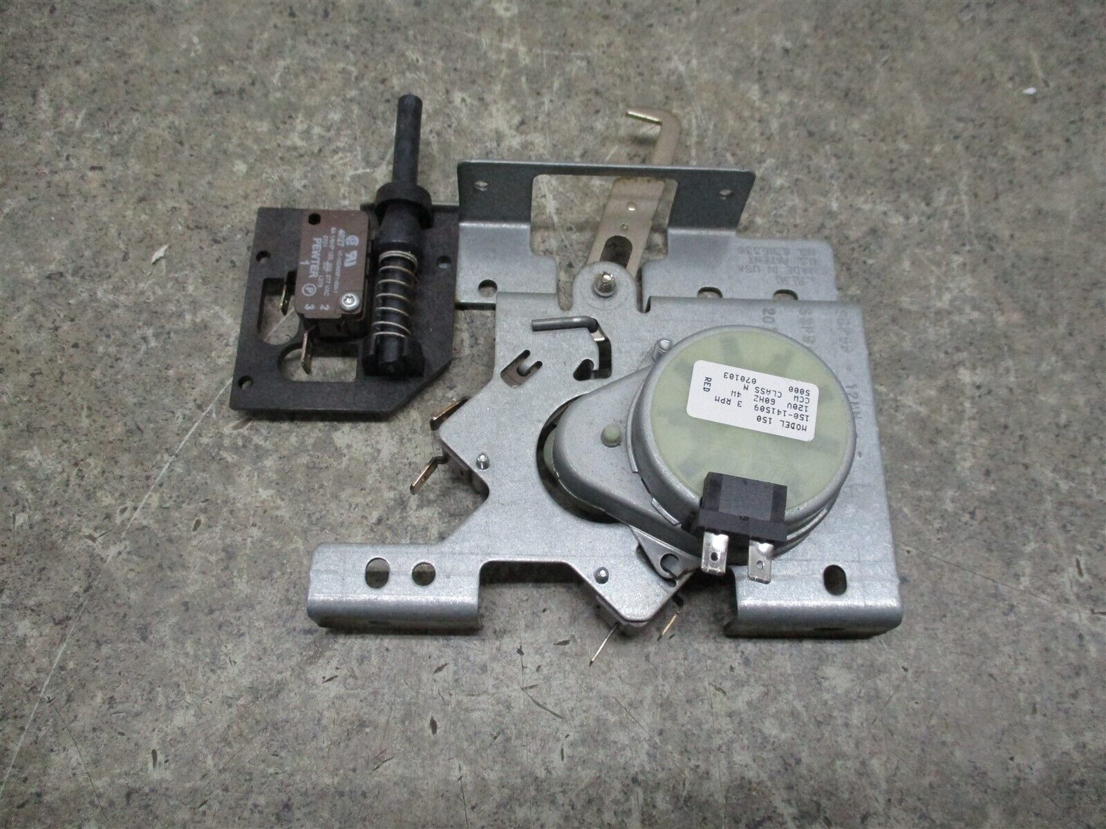 WOLF OVEN DOOR LOCK PART 800263C Cooking Appliance Parts