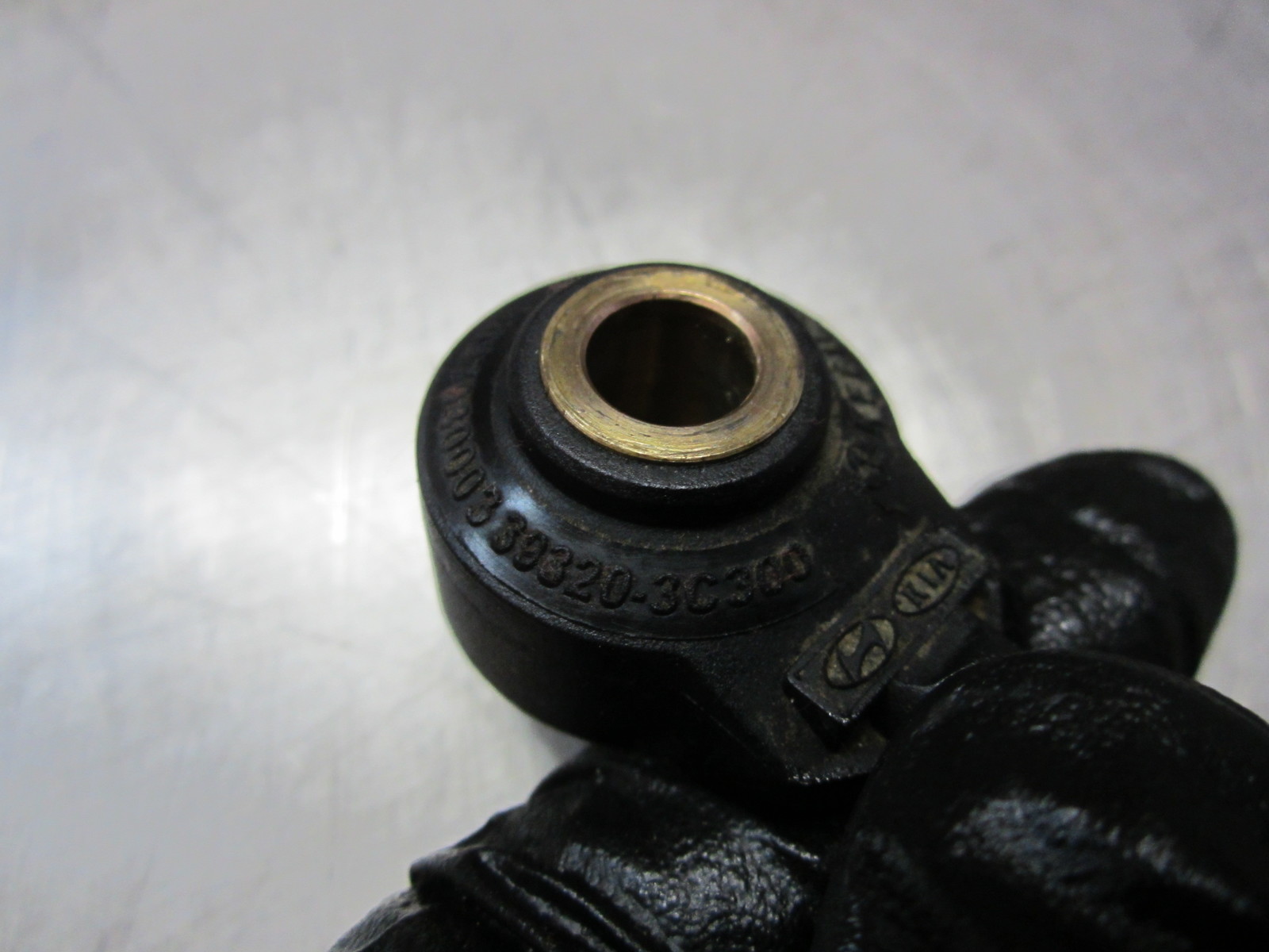 Knock Detonation Sensor From 2011 Kia Sorento EX 3.5 393203C300