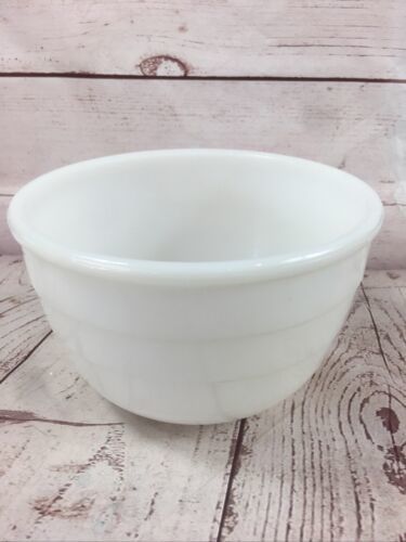 Anchor Hocking 2.5-Quart Crystal Mixing Bowl