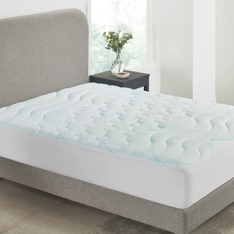 Columbia Waterproof Down-Alternative Mattress Pad, White, Full