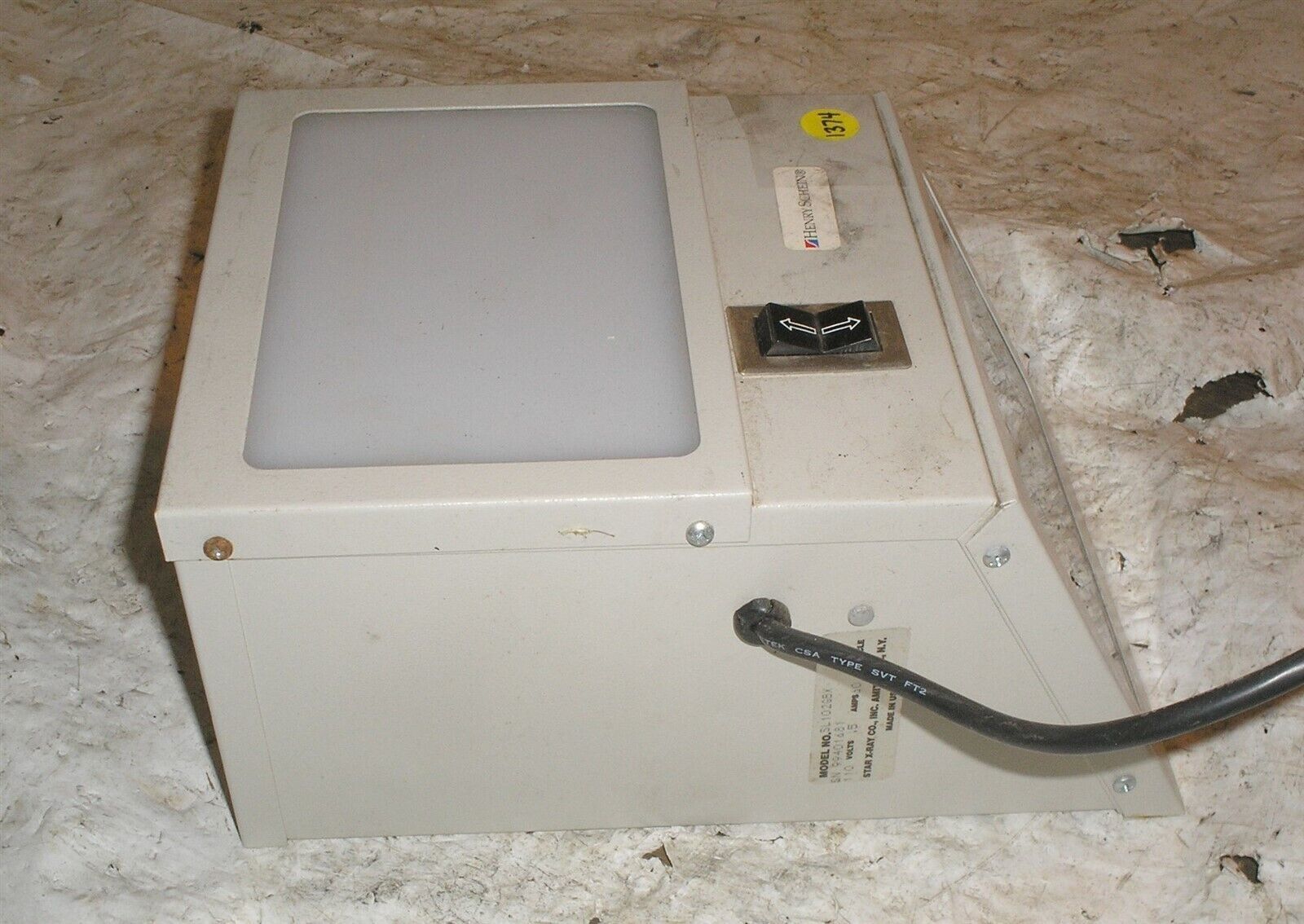 STAR DENTAL XRAY FLIM ILLUMINATOR WITH SAFE LIGHT AND VIEW BOX WALL MOUNTED Other Healthcare