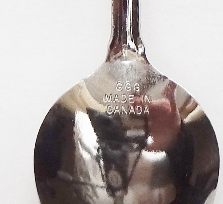 Collector Souvenir Spoon Canada Northwest Territories Yellowknife Inuit