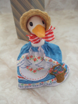 NEW IN BOX  AVON GIFT COLLECTION COUNTRY GOOSE DECANTER with CHARISMA  C... - $16.16