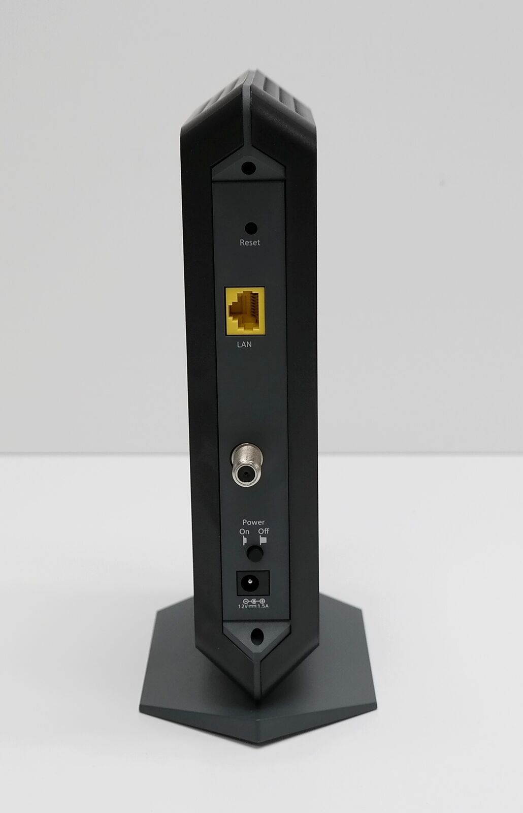 NETGEAR CM1000V2 Nighthawk DOCSIS 3.1 Cable Modem Modems