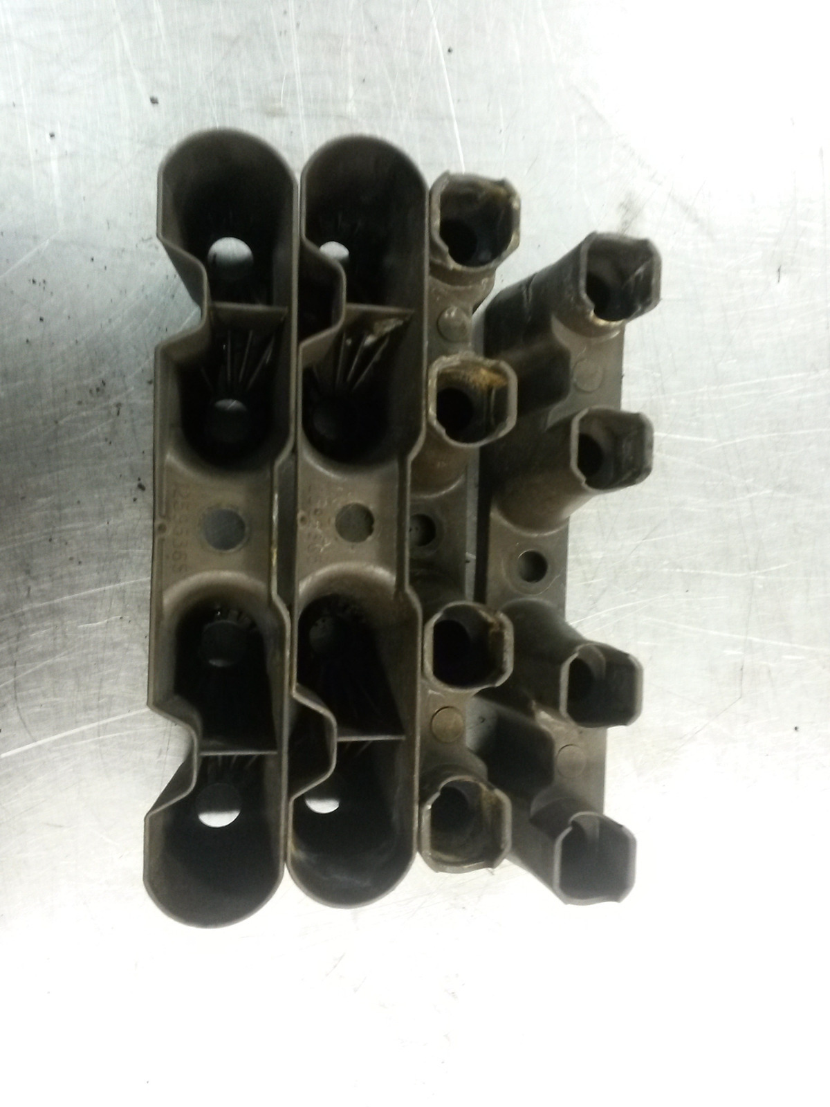 Lifter Retainers From 2005 Chevrolet Silverado 1500 5.3 Tappets & Lifters