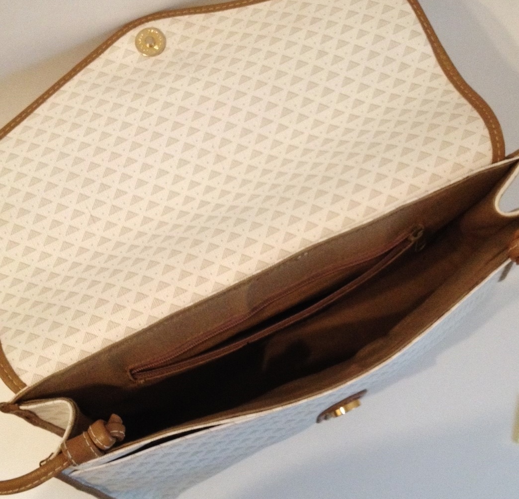 Liz Claiborne, Bags, Liz Claiborne Cream Tan Woven Versatile Shoulder  Handbag