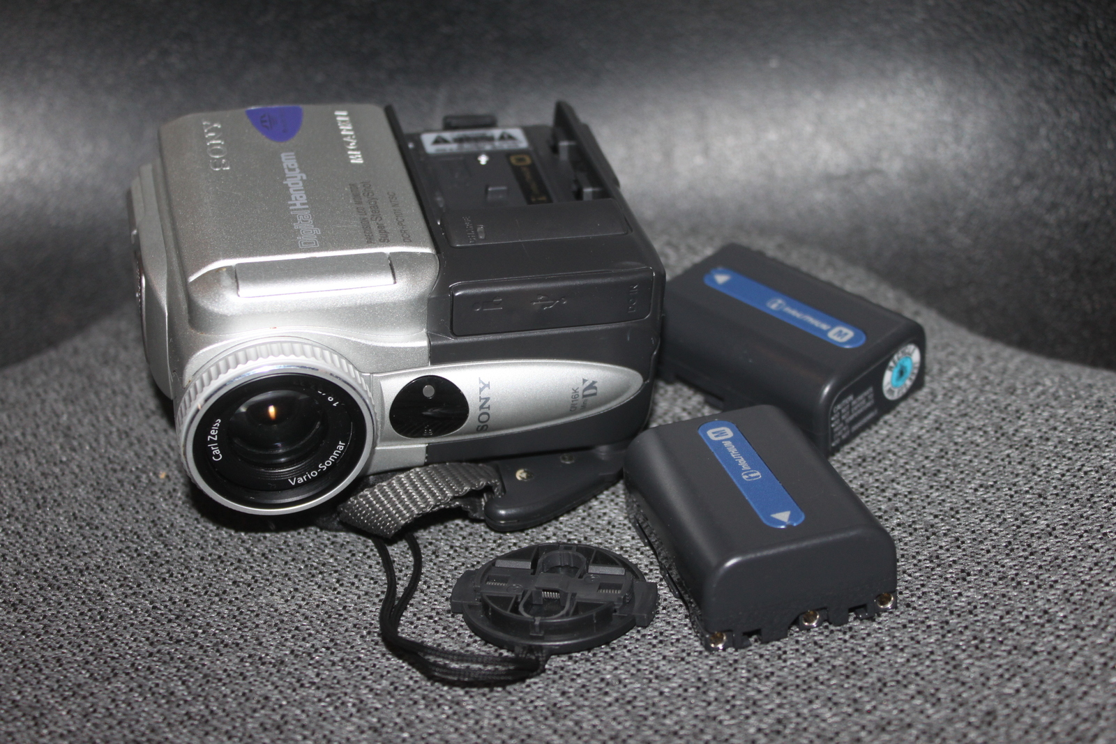 Sony DCR-PC101 Digital Video Camera MiniDV and 50 similar items