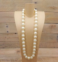 Trifari Necklace Choker Faux Pearl Clasp Off White - $19.28