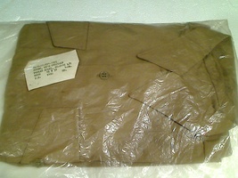 Factory Sealed New US Army Men&#39;s Khaki Cotton/Polyester Poplin Shirt 15x31 - $10.00