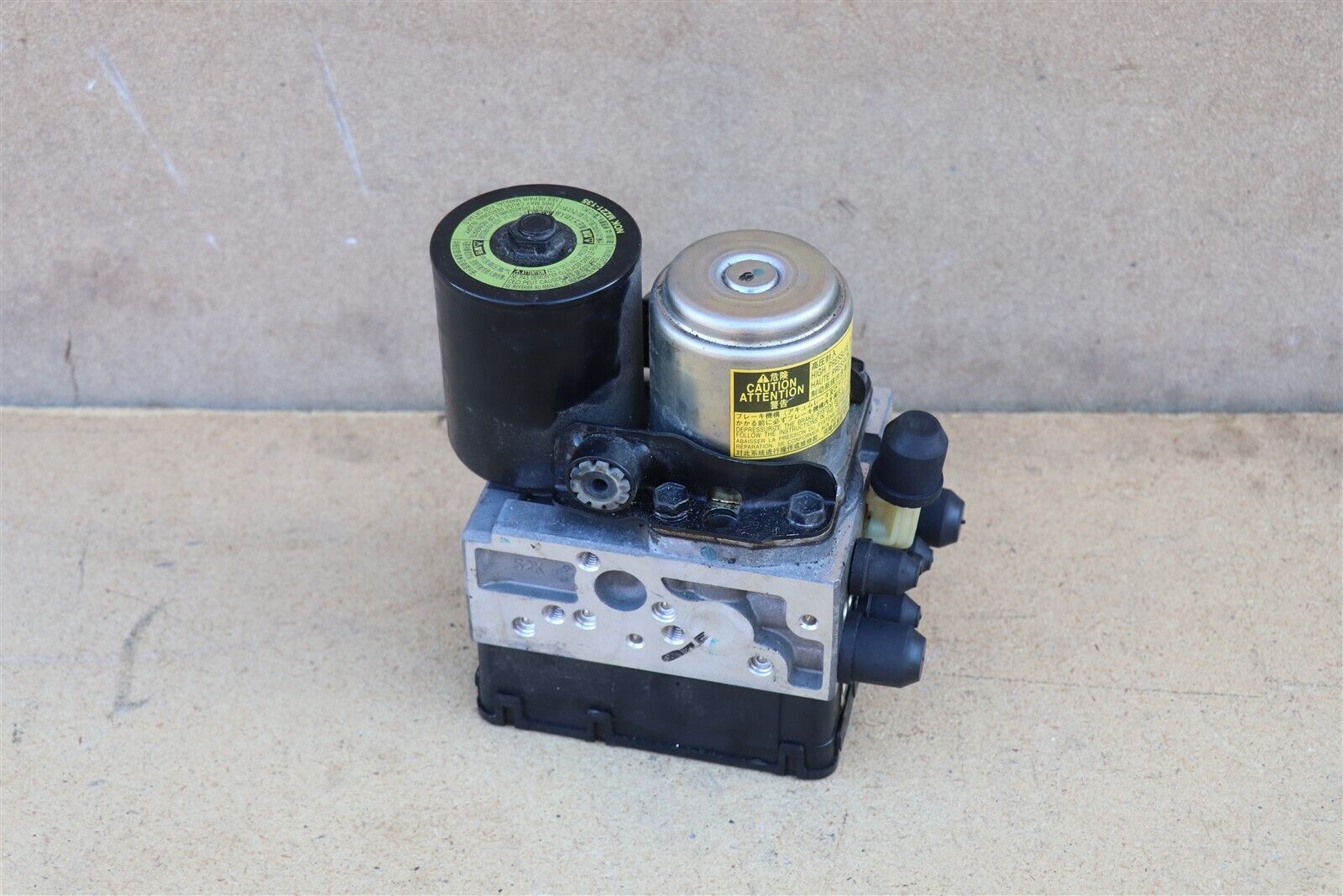 Toyota Lexus HYBRID ABS PUMP Actuator w/ Control Module 4451030260