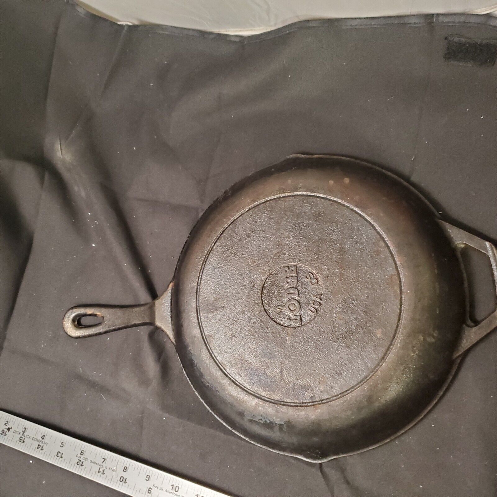 Number 3 Lodge 6 Inch Cast Iron Skillet 3 Notch Double Spout RESTORED