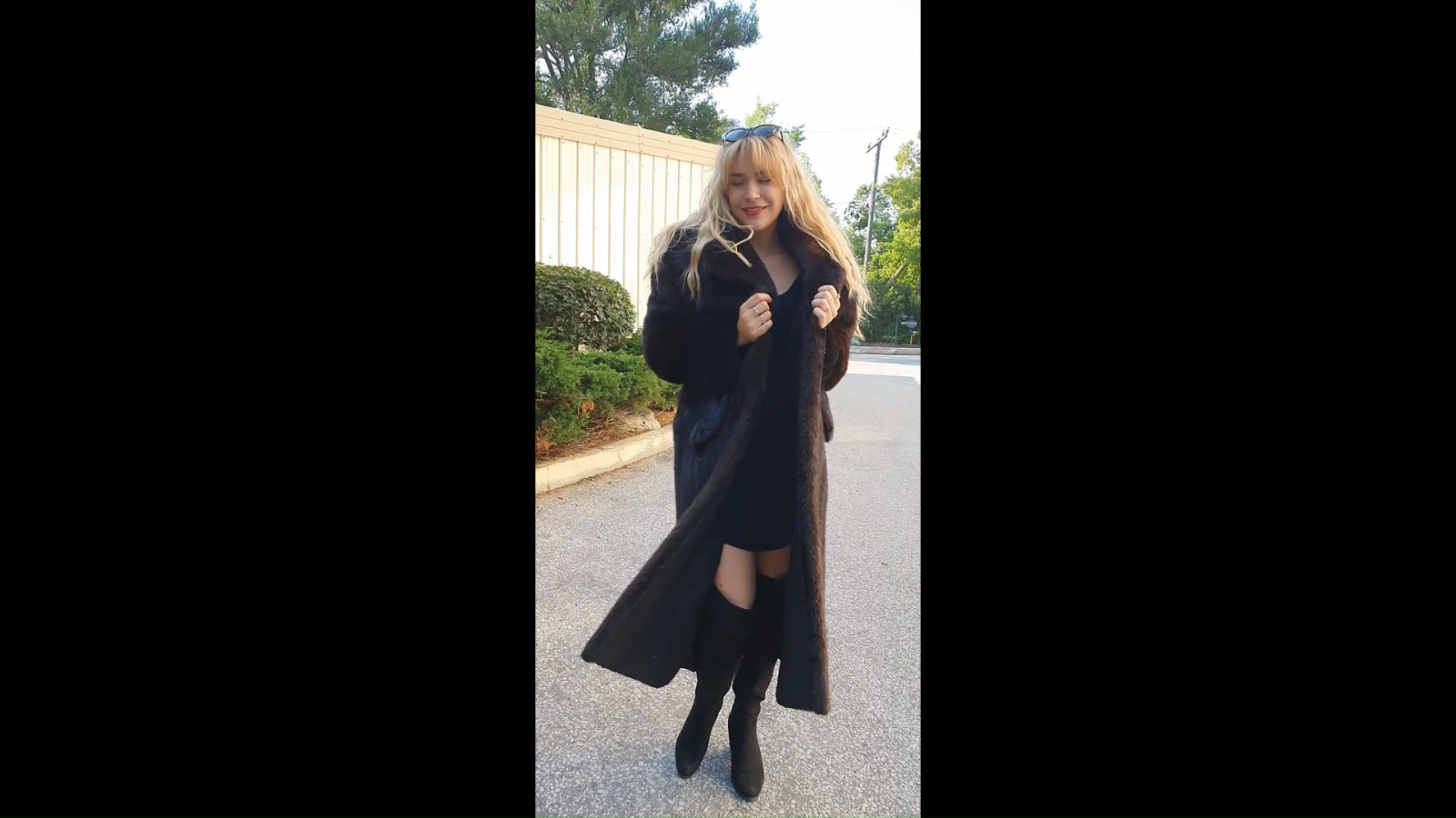 Dark Ranch Black Mink Fur Coat Jacket M No Monogram Unique Design