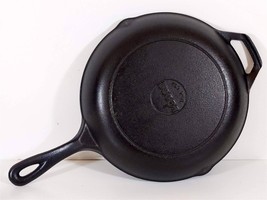 Lodge reg; 12 Cast Iron Deep Skillet - Cracker Barrel