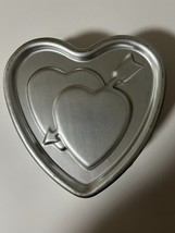 Vintage Wear-Ever Heart Shaped Aluminum Cake Baking Pan #294 1/2 - $12.83