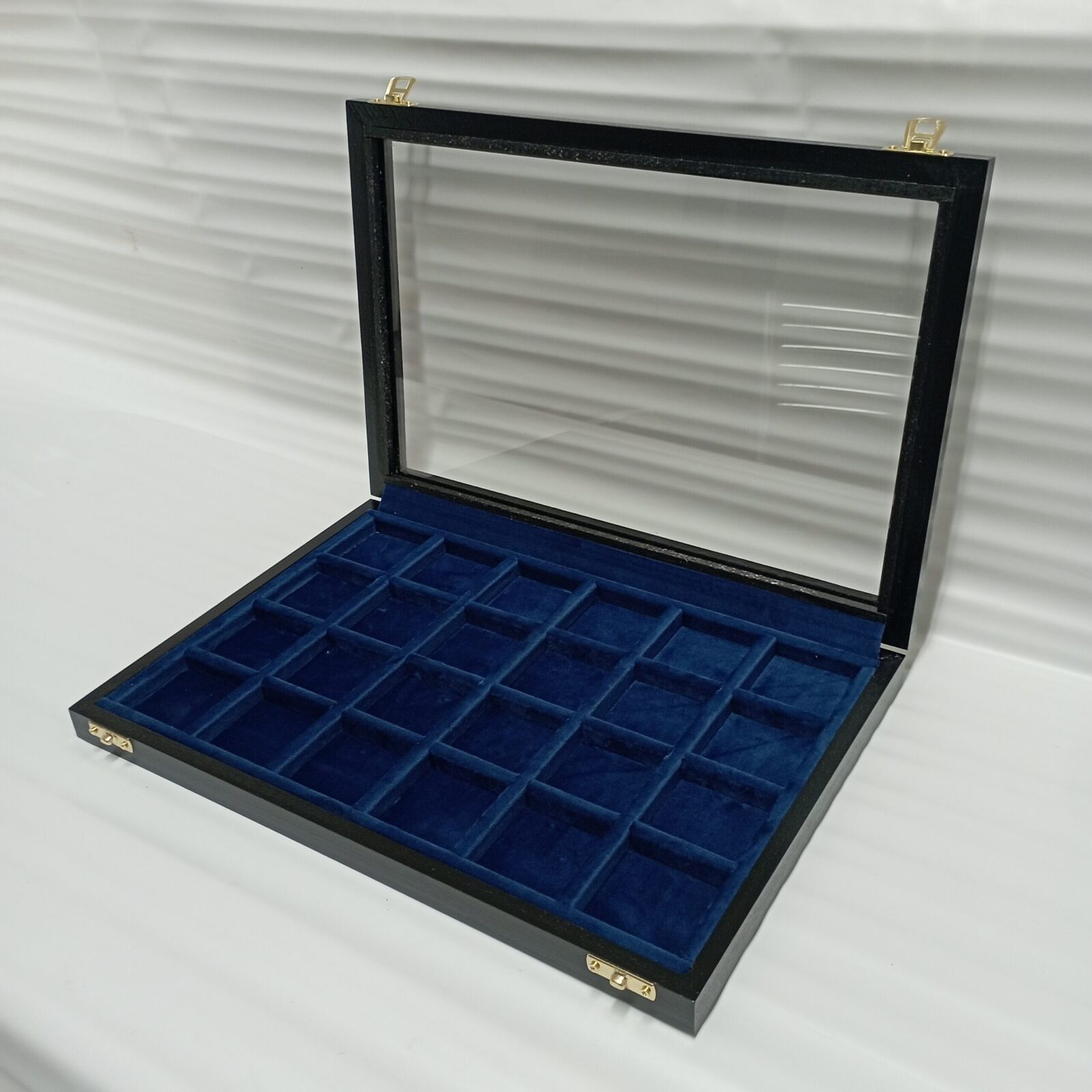 Customizable Handmade Wooden & Velvet Coin Box (NER) show original