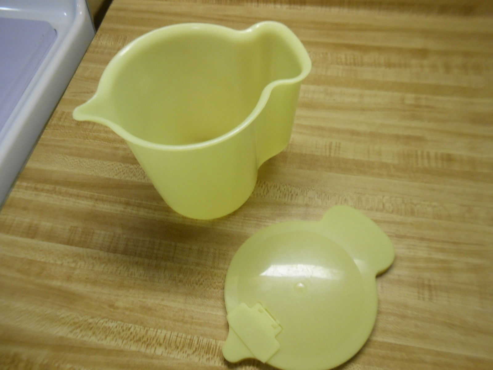 Vintage Tupperware Pitcher 1.5 Quart and 50 similar items