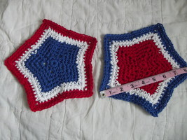 SET OF 2 HAND CROCHETED DISH CLOTHS RED WHITE BLUE STARS CLEAN WASH CLOTH - $9.00