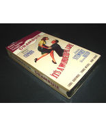IT&#39;S A WONDERFUL LIFE DRAMBUIE Liqueur PROMO VHS MOVIE Sealed James Stewart - $14.99