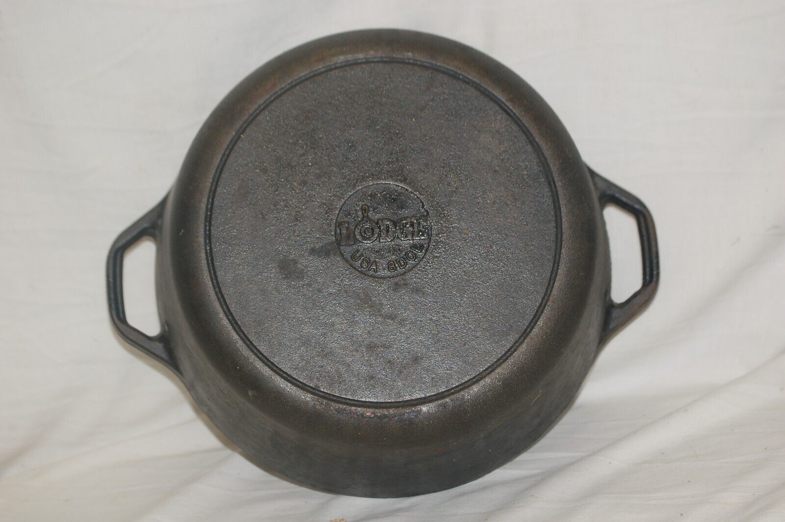 Ozark Trail 5-Quart Cast Iron Dutch Oven with Spiral Bail Handle