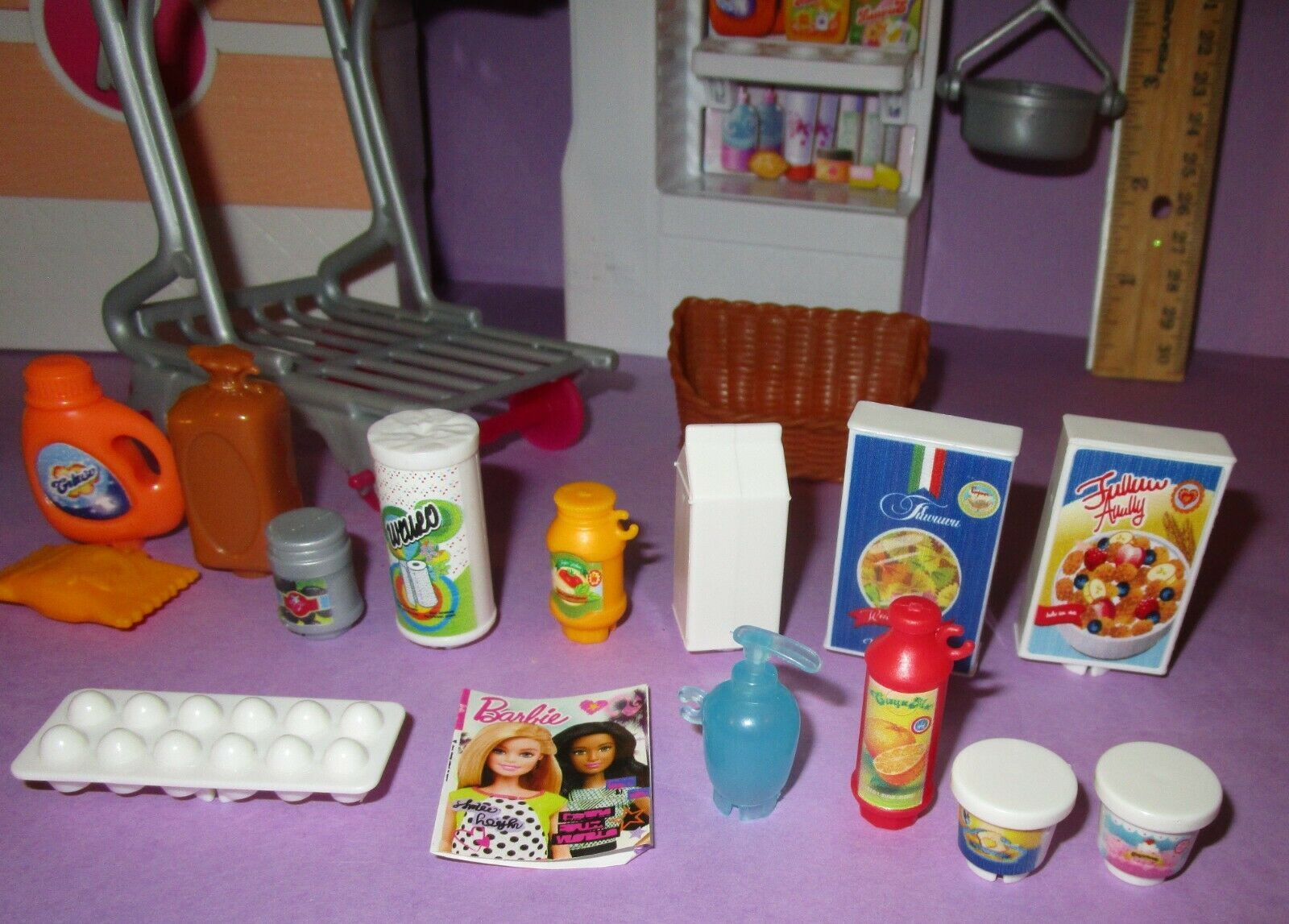 Mattel DMC35 Barbie Careers Bakery Shop Owner Playset with Blonde Doll