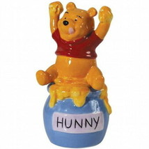 Walt Disney Winnie the Pooh's Honey Ceramic Salt & Pepper Shakers, NEW UNUSED - $29.02