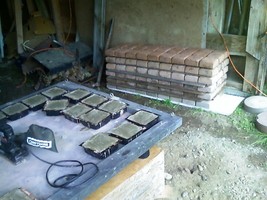 Supply Kit with 18 Driveway Paver Molds to make 100s of 6x6x2.5" Concrete Pavers image 6