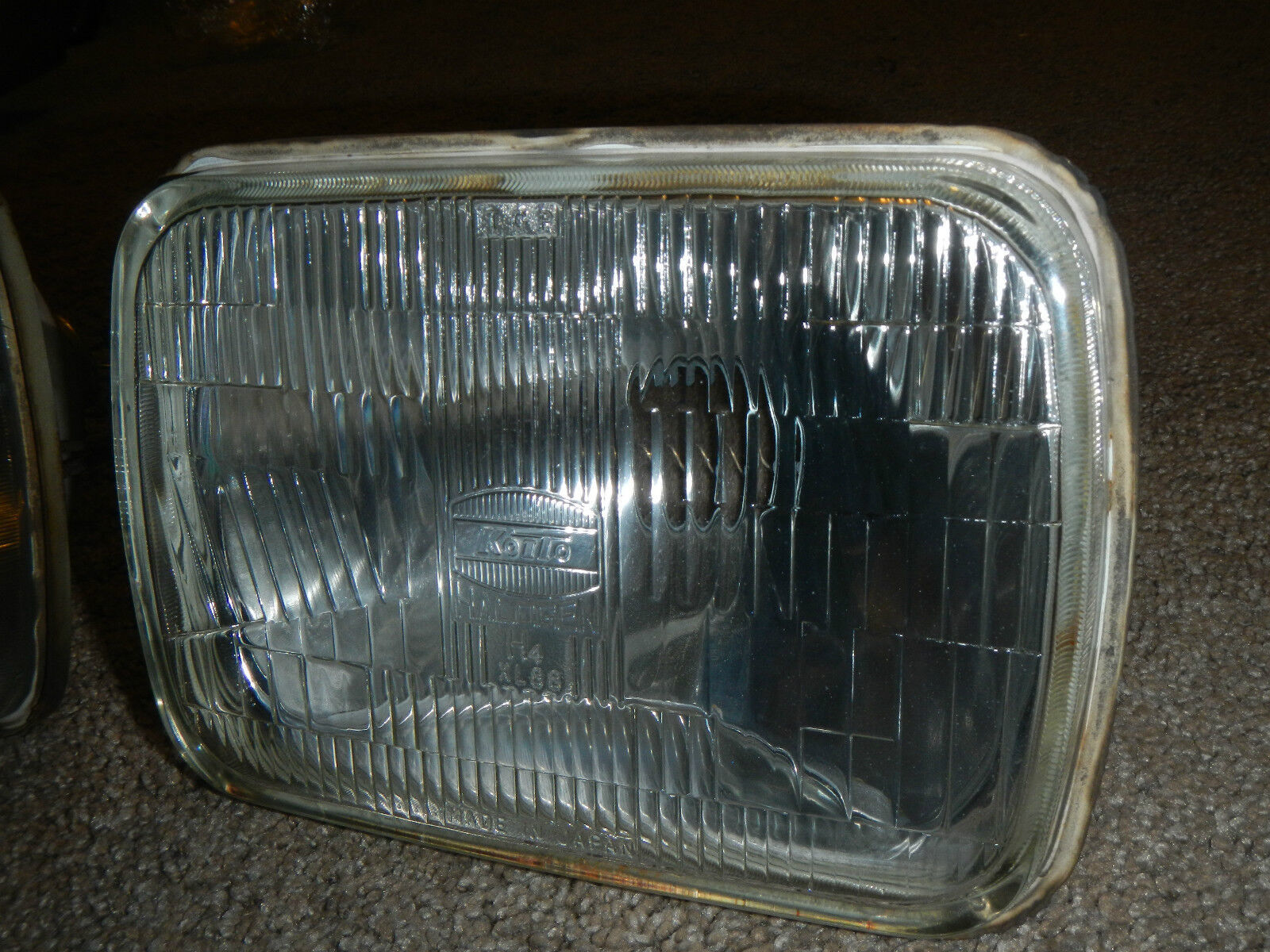 UPGRADE OEM JDM HEADLIGHT BULB HOUSING SET 80-86 TOYOTA TERCEL DLX SR5 ...