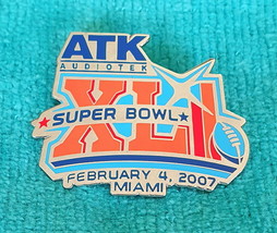 SUPER BOWL XXXVIII (38) - CBS SPORTS NETWORK TV - LOGO - NFL LAPEL PIN -  RARE!!!