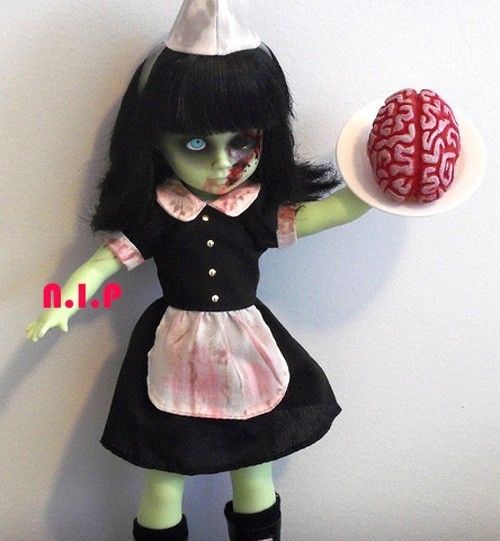 Living Dead Dolls Series 22 PEGGY GOO Mezco Toys Gothic Halloween Horror  Doll