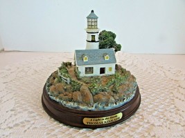 Thomas Kinkade Sculpture A Light In The Storm 4"H Lighted Lighthouse - $14.80