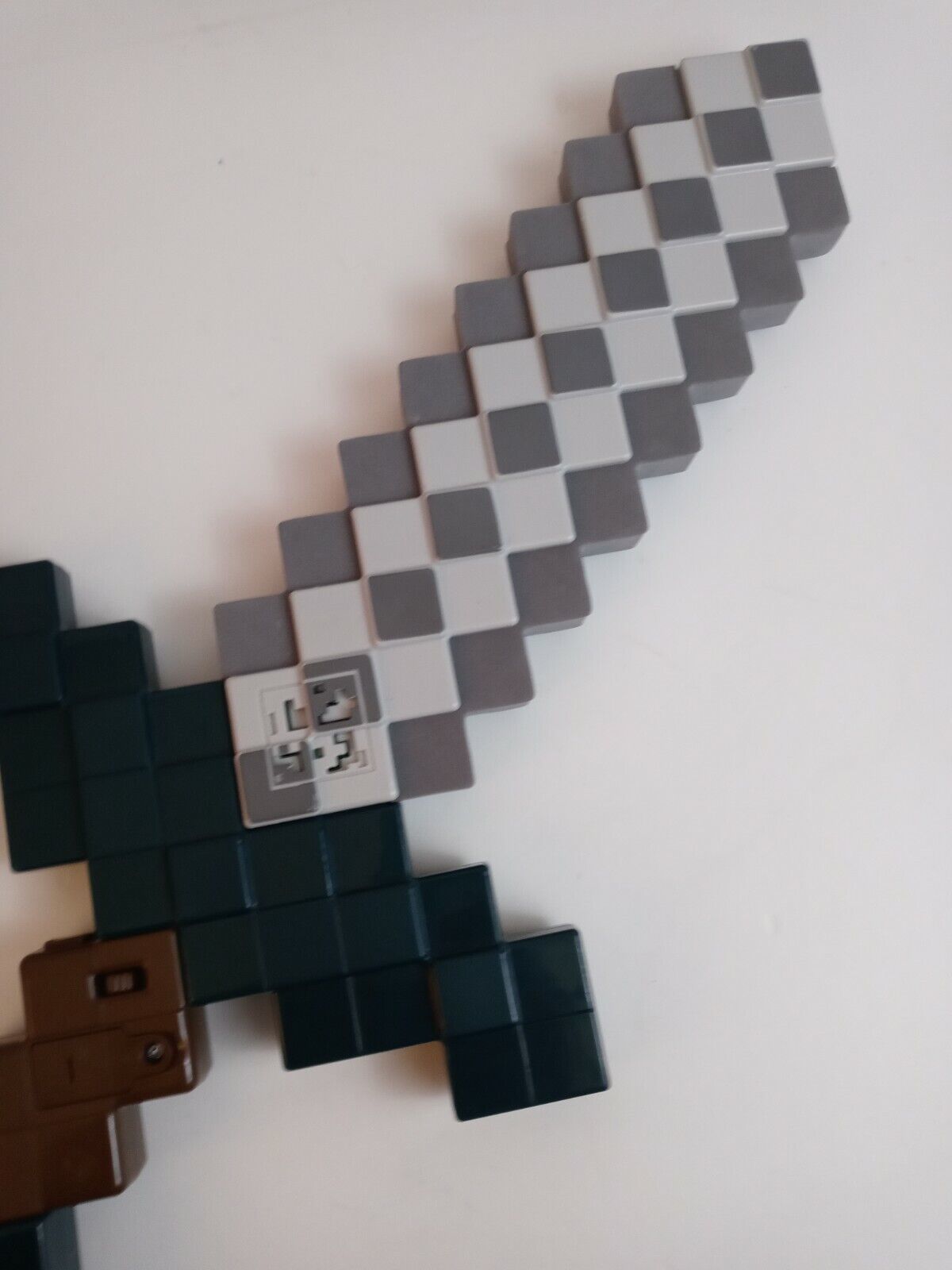 Minecraft Dungeons Deluxe Foam Roleplay Sword Lifesize Battle Toy with