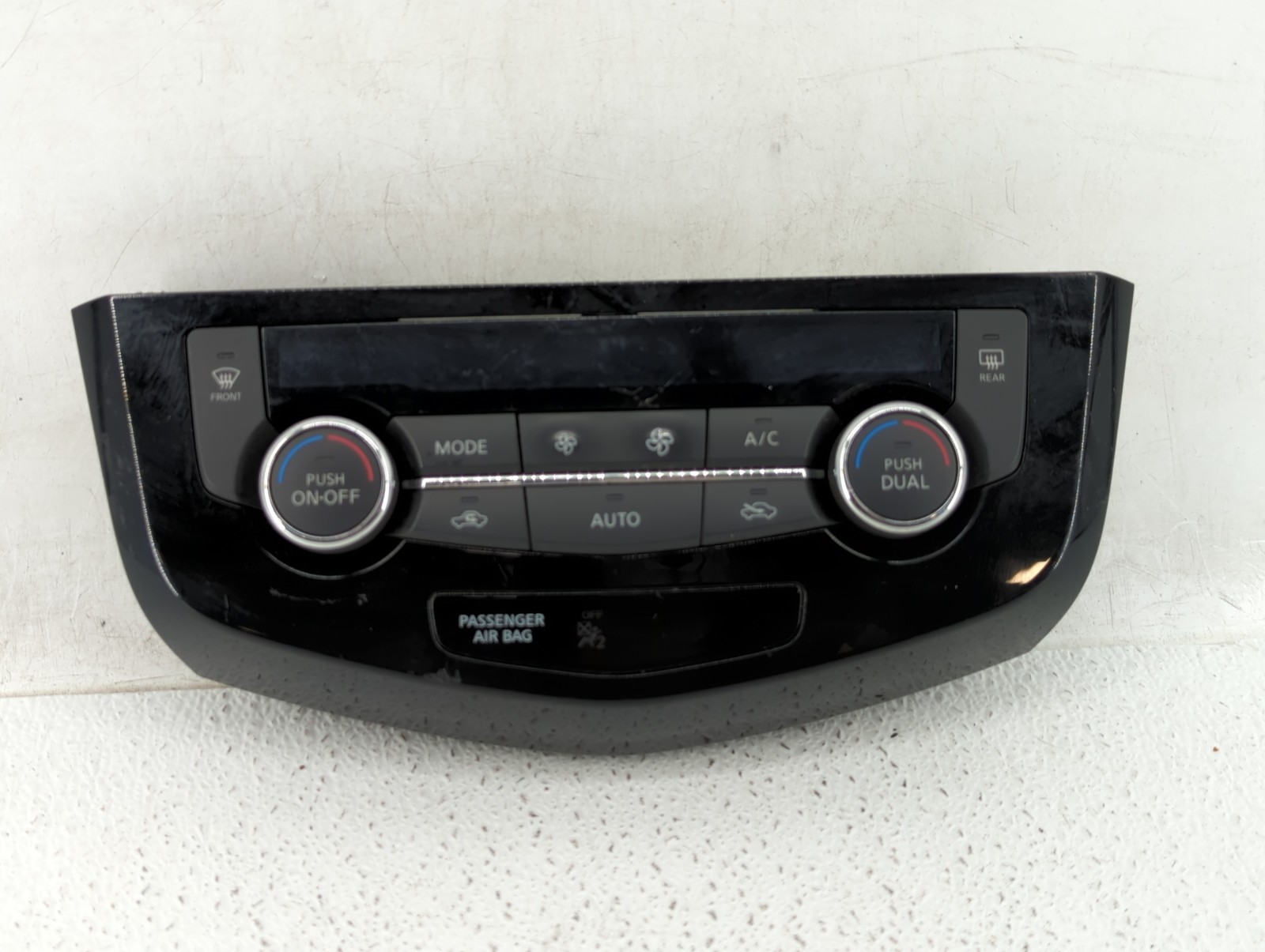 2014-2016-nissan-rogue-ac-heater-climate-control-27500-4bb0d-27500