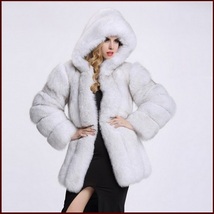  Long Full Pelt Hooded Snow White Fox Faux Fur with Long Sleeves Luxury Fur Coat