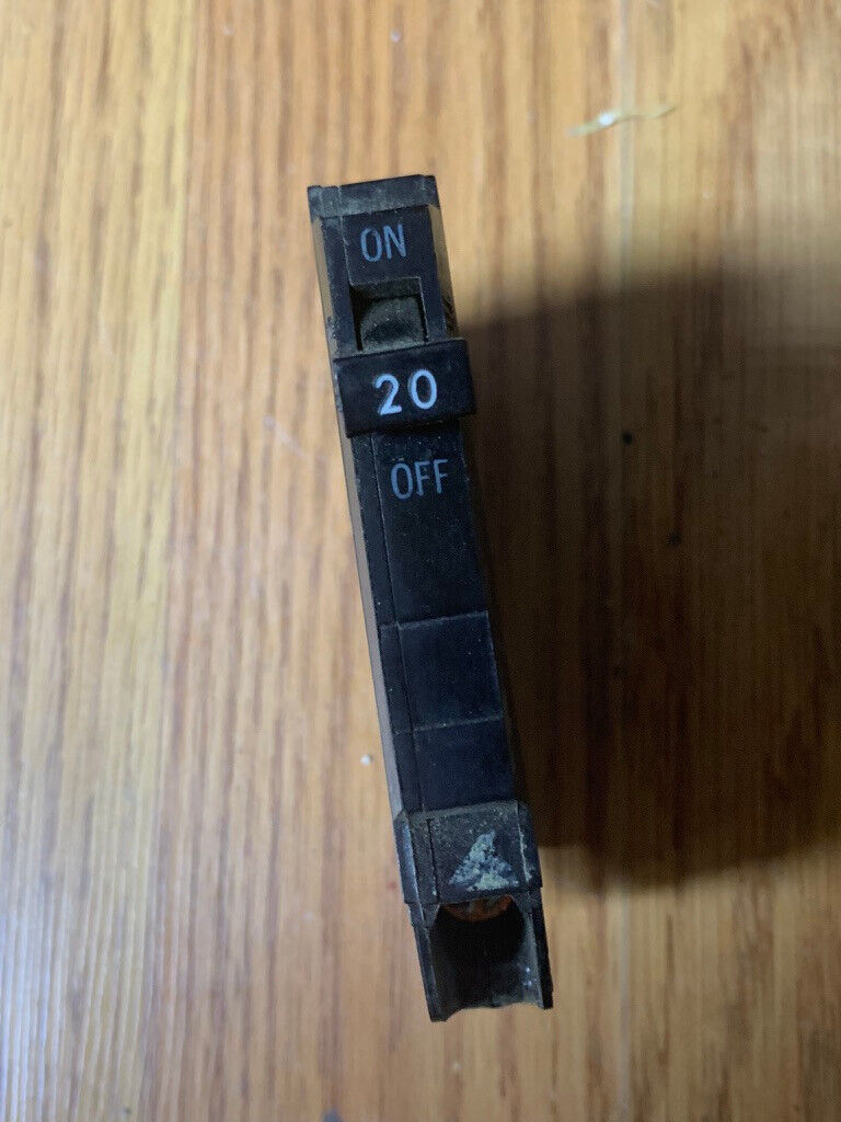 General Electric GE Type TQP TQP120 Circuit Breaker Circuit Breakers