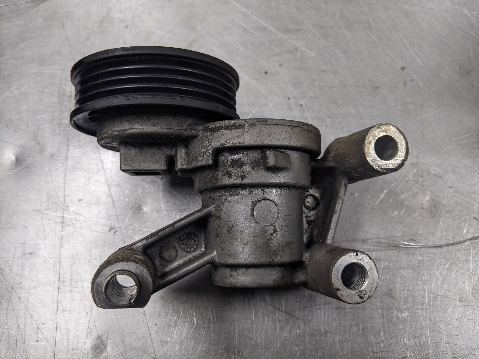 Serpentine Belt Tensioner From 2014 Ford Escape 2.0 Idlers & Tensioners