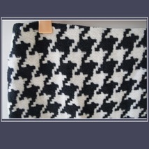 Classic Woven Houndstooth Checkered Black and White Plaid Mini Pencil Skirt image 3