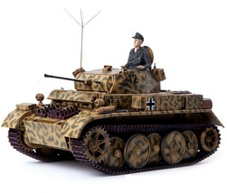 Academy 13526 Pz.Kpfw.II Luchs Ausf.L 1:35 Plamodel Plastic Hobby Model Tank Kit