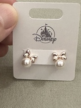 Disney Parks Minnie Mouse Faux Pearl Earrings Gold Color NEW