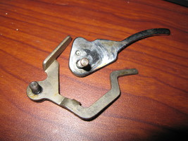 Kenmore 148.1217 Thumb Lift Lever &amp; Tension Linkage Used Works w/ Screw - $10.00
