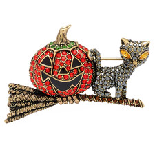 Heidi Daus Pin Brooch Black Cat Pumpkin Broomstick - $105.56
