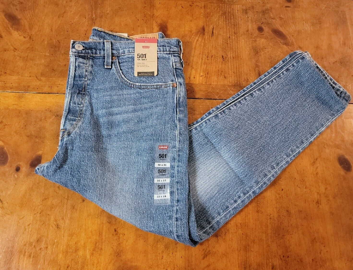 (29502-0228) Levi's 501 Skinny Jeans - Salsa Sugar 32 x 28 New NWT - Jeans