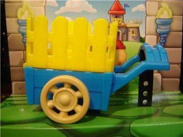 Fisher Price Little People Castle Hay Wagon Cart/Cage - $3.37