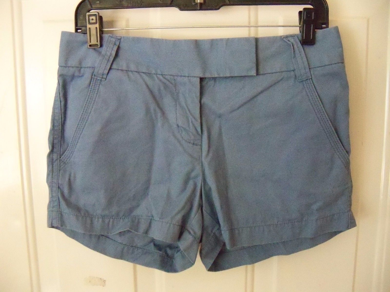 j. crew city fit baby blue chino shorts size 2 women's