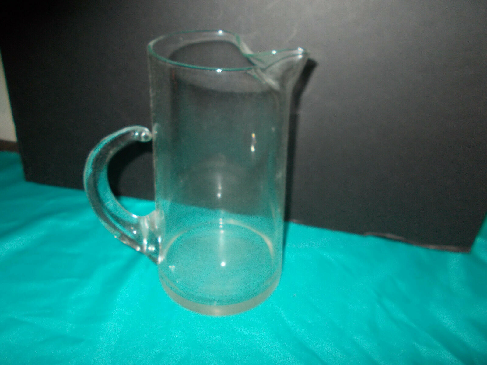 Clear Embossed Acrylic Pitcher & Lid, 2.5qt