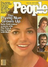 People Magazine  SALLY FIELD BURT HENRY  APRIL 25  1977  - $14.80