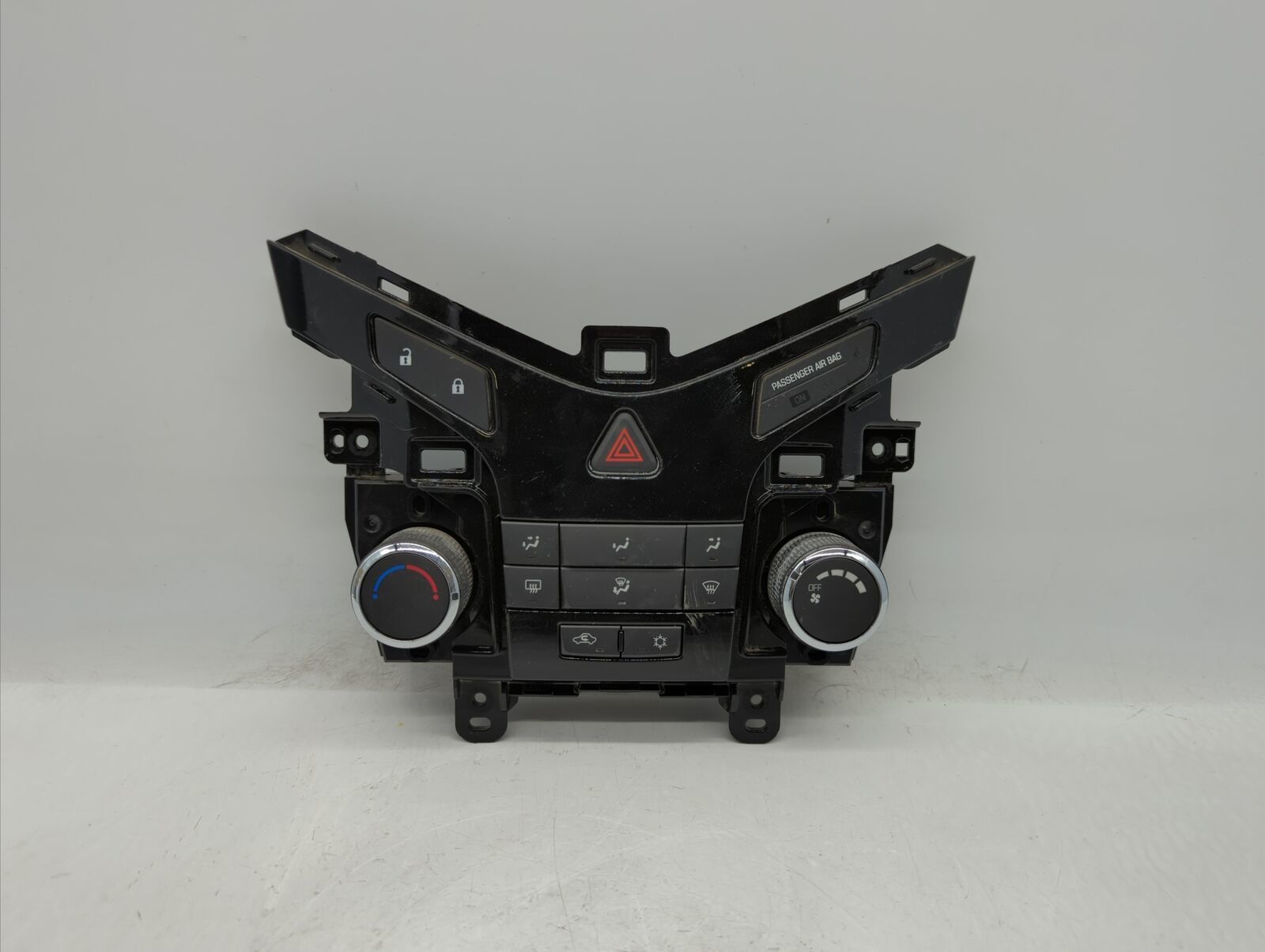 20112012 Chevrolet Cruze Ac Heater Climate Control 9698392795017054 Q70CD A/C & Heater Controls