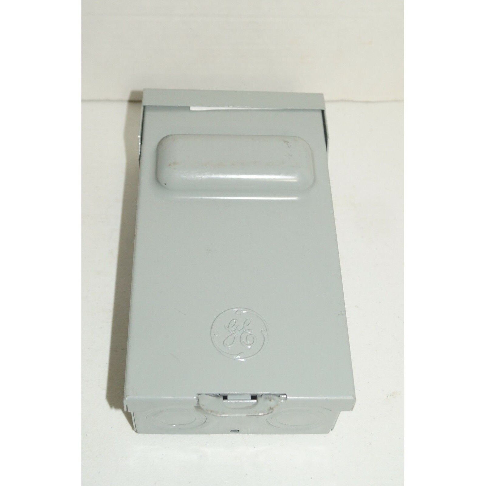 GE TF60RCP Gay 60 Amp 2 Pole Fusible Pullout Air Conditioner Disconnect