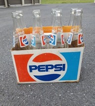 Vintage Pepsi bottles w/carrying case! Nice condition 16 Oz Bottles 8 Pa... - $37.37