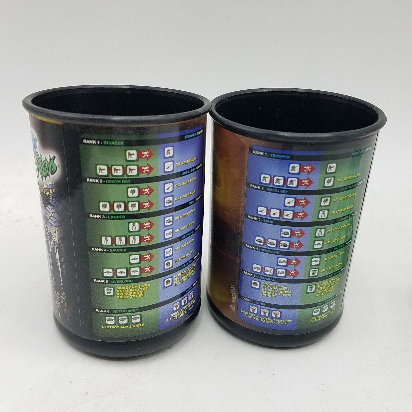 Wiggles 3D Dice Game Army vs. Aliens Contemporary Manufacture